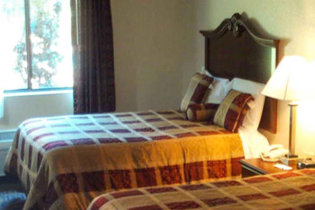 Western Motel Inn And Suites Hazelhurst Hazlehurst Extérieur photo